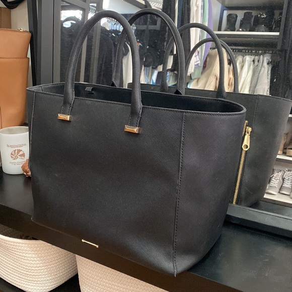 Rebecca Minkoff black structured tote with removable clutch - Picture 2 of 3